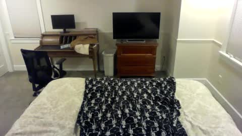 Snapshot of maevesins chatting on 01.17.25 Maeve Sins online show from 01.17.25