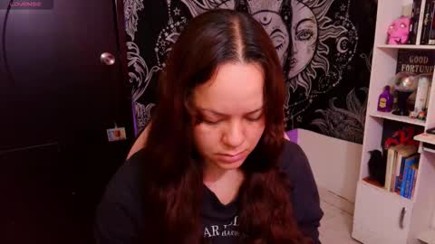 Snapshot of magic_clairewitch chatting on 09.20.25 Claire online show from 09.20.25