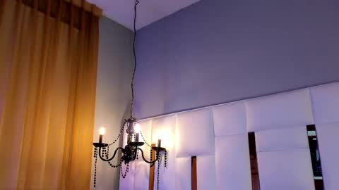 Snapshot of magic_marg chatting on 03.12.25 Marge online show from 03.12.25