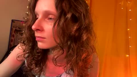 Snapshot of magic_mini_moon chatting on 01.15.25 Mikky or Moon online show from 01.15.25