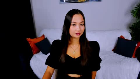 Snapshot of magic_phoenix chatting on 12.22.24 magic_phoenix online show from 12.22.24