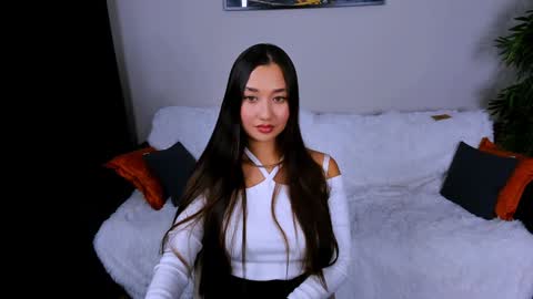 Snapshot of magic_phoenix chatting on 01.05.25 magic_phoenix online show from 01.05.25