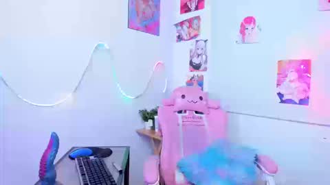   online show from 10.25.25