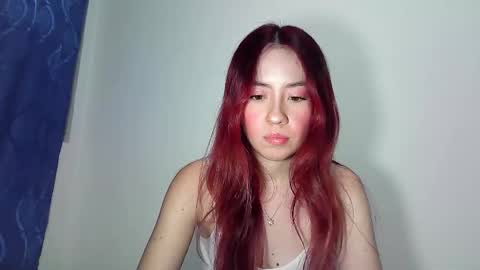 Snapshot of maiarosse_ chatting on 10.01.25 MaiaRosse  online show from 10.01.25