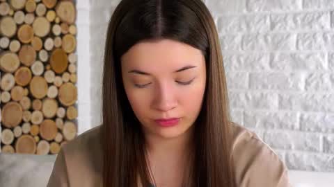 Lucy online show from 11.02.25