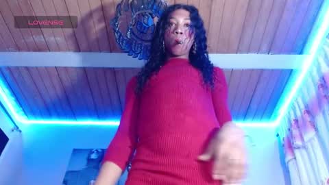 Snapshot of maidi_hot chatting on 01.11.25 Bella Maidi online show from 01.11.25