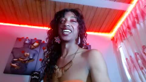 Snapshot of maidi_hot chatting on 02.28.25 Bella Maidi online show from 02.28.25