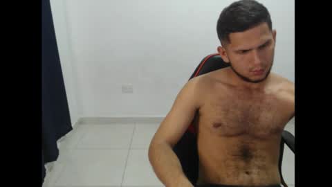 Snapshot of maik_135 chatting on 09.26.25 maicol online show from 09.26.25