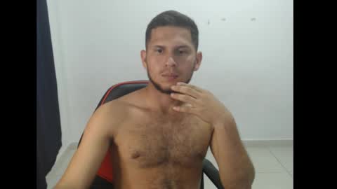 Snapshot of maik_135 chatting on 09.30.25 maicol online show from 09.30.25