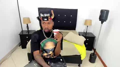 Snapshot of maikol_monstercock chatting on 09.16.25 M A I K O L -- M O N S T E R C O C L online show from 09.16.25