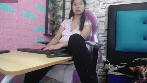  MAILY CAN  online show from 11.28.25