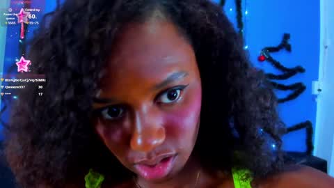 Snapshot of mailyn_er chatting on 12.28.24 Mailyn online show from 12.28.24