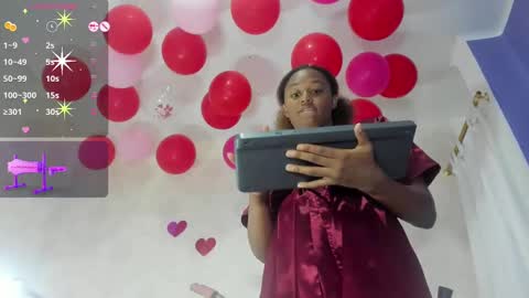 Snapshot of mailyn_er chatting on 02.12.25 Mailyn online show from 02.12.25