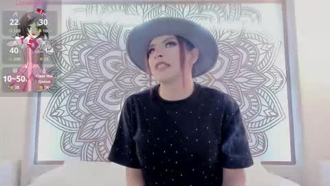 Snapshot of maiskeenzamara chatting on 12.02.25 Zamara.... online show from 12.02.25