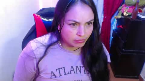 Snapshot of maitte_22 chatting on 02.03.25 Hello friends Im on another account online show from 02.03.25