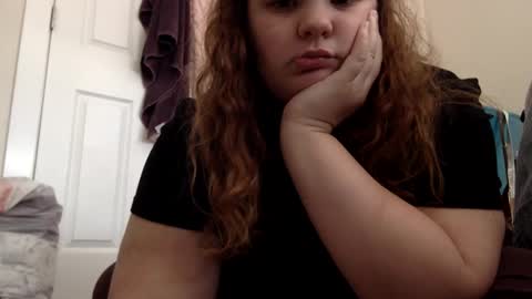 Snapshot of makemesquirt06 chatting on 09.13.25 makemesquirt06 online show from 09.13.25