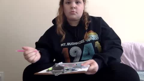 Snapshot of makemesquirt06 chatting on 09.25.25 makemesquirt06 online show from 09.25.25