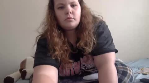 Snapshot of makemesquirt06 chatting on 10.24.25 makemesquirt06 online show from 10.24.25