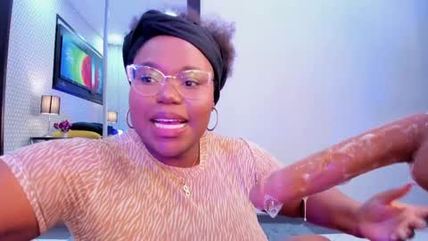 makena online show from 03.08.25