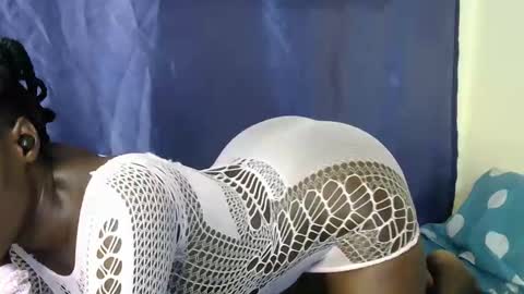 Snapshot of malaika_musa chatting on 09.17.25 malaika_musa online show from 09.17.25