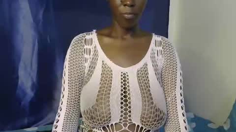 Snapshot of malaika_musa chatting on 10.07.25 malaika_musa online show from 10.07.25