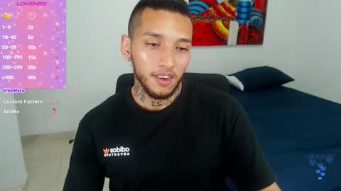 Snapshot of malikzzain chatting on 10.11.25 Zain Malik online show from 10.11.25