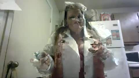 Snapshot of malinda702 chatting on 01.10.25 malinda702 online show from 01.10.25