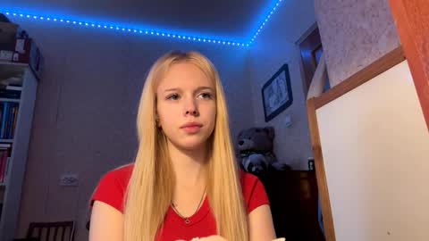 mamieengstrom online show from 11.21.25