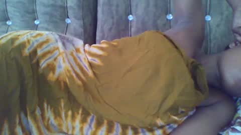 Snapshot of mammaplay chatting on 10.11.25 mammaplay online show from 10.11.25