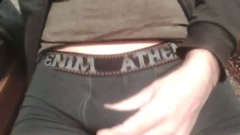 Snapshot of manco_travaglio chatting on 02.16.25 Beeblebrox online show from 02.16.25