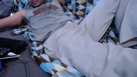 Snapshot of mann_u chatting on 12.25.24 Manu online show from 12.25.24