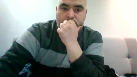 Snapshot of manu00004 chatting on 12.21.24 marine lopez online show from 12.21.24