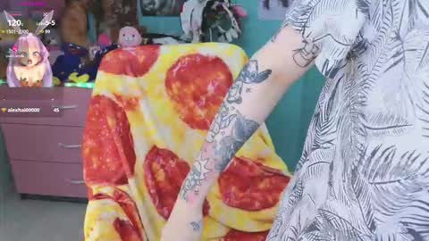 Snapshot of manuela_unicorn chatting on 10.03.25 Manuela online show from 10.03.25