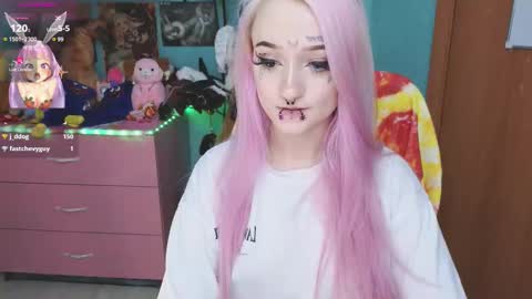 Snapshot of manuela_unicorn chatting on 10.07.25 Manuela online show from 10.07.25