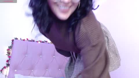 Snapshot of manumeow_ chatting on 01.01.25 Manu online show from 01.01.25