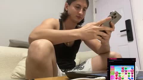 Snapshot of manyflex chatting on 10.24.25 manyflex online show from 10.24.25