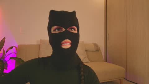 Mara Santoro online show from 10.22.25