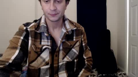 Snapshot of marc_313 chatting on 11.24.25 Marc online show from 11.24.25