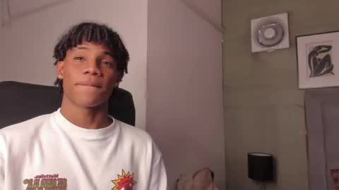 Snapshot of marcelo_dosantos77 chatting on 12.28.24 MARCELO online show from 12.28.24