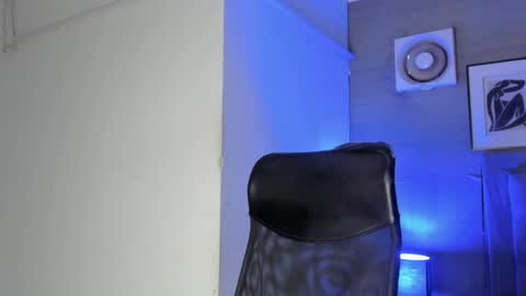 Snapshot of marcelo_dosantos77 chatting on 01.04.25 MARCELO online show from 01.04.25