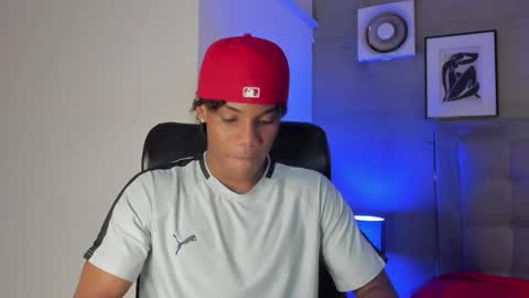 Snapshot of marcelo_dosantos77 chatting on 01.04.25 MARCELO online show from 01.04.25
