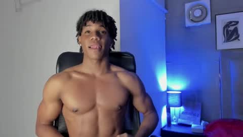 Snapshot of marcelo_dosantos77 chatting on 01.14.25 MARCELO online show from 01.14.25