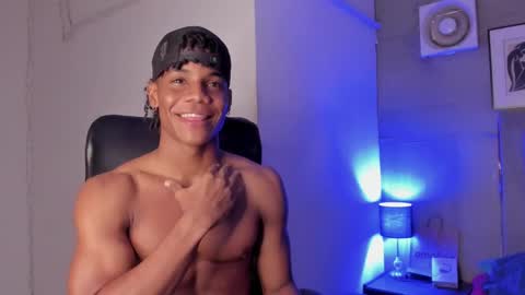 Snapshot of marcelo_dosantos77 chatting on 01.17.25 MARCELO online show from 01.17.25