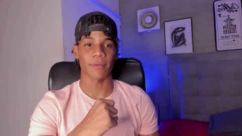 Snapshot of marcelo_dosantos77 chatting on 01.18.25 MARCELO online show from 01.18.25