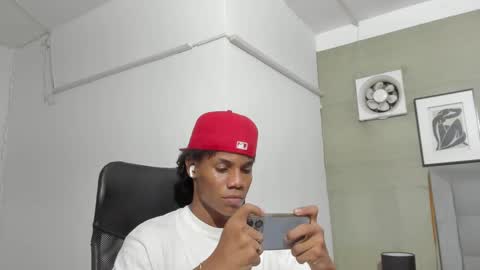 Snapshot of marcelo_dosantos77 chatting on 01.19.25 MARCELO online show from 01.19.25