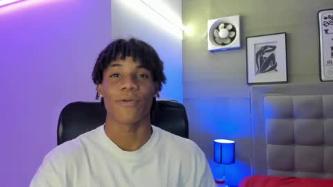 Snapshot of marcelo_dosantos77 chatting on 01.22.25 MARCELO online show from 01.22.25