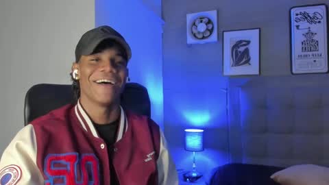 Snapshot of marcelo_dosantos77 chatting on 01.26.25 MARCELO online show from 01.26.25