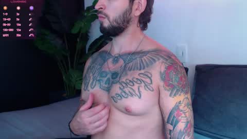 Snapshot of marco_allison43 chatting on 10.03.25 marco_allison43 online show from 10.03.25