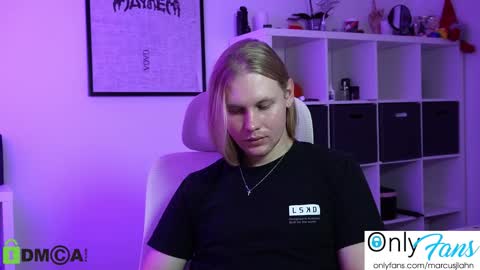 Snapshot of marcusjlahn chatting on 10.15.25 marcusjlahn online show from 10.15.25
