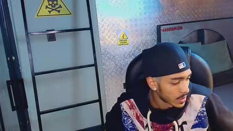 Snapshot of marcusrain_ chatting on 10.02.25 Marcus online show from 10.02.25